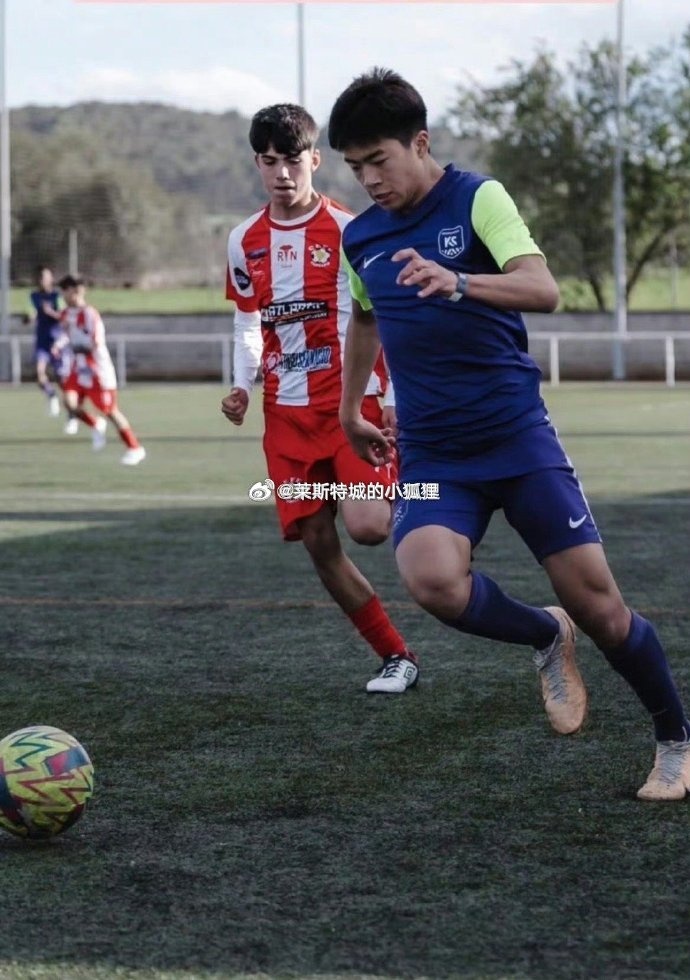 效力巴達(dá)洛納U16的中國球員汪修昊，入選西班牙加泰羅尼亞大區(qū)隊(duì)