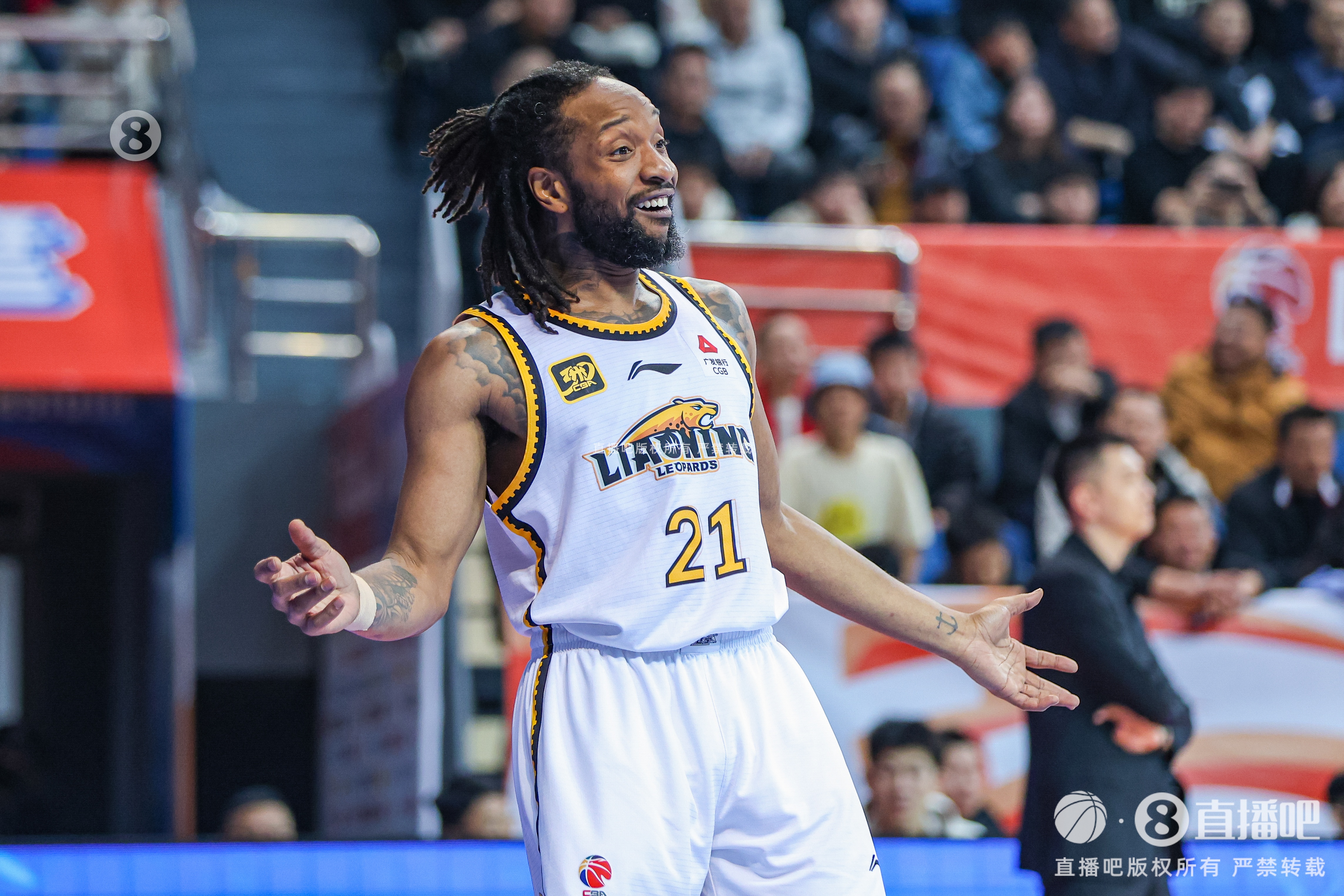 傳射俱佳！威爾斯打滿半場9中6貢獻20分5助 三分5中3