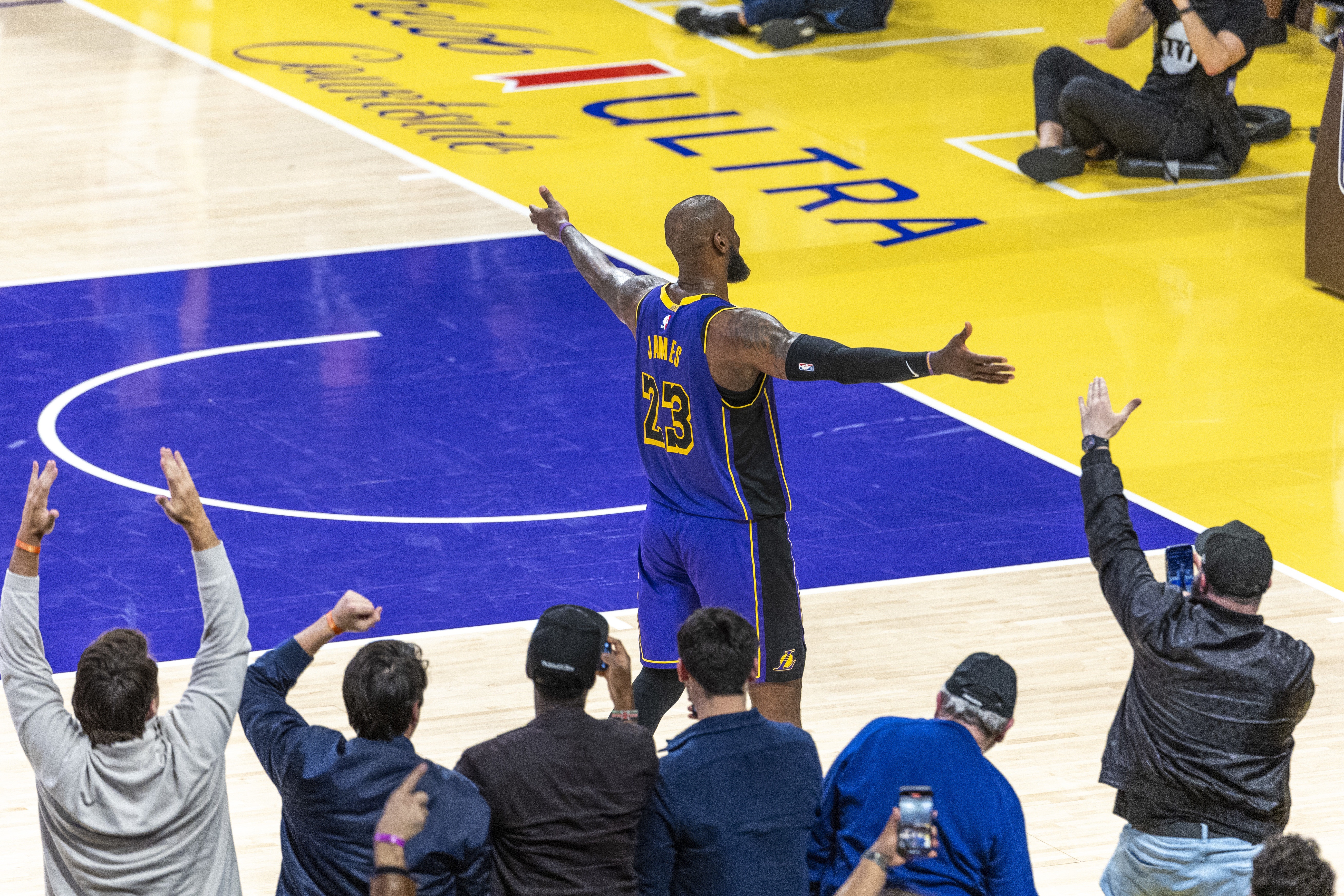 分析NBA目前的輿論環(huán)境：詹姆斯之后 聯(lián)盟門面成了一個燙手山芋？
